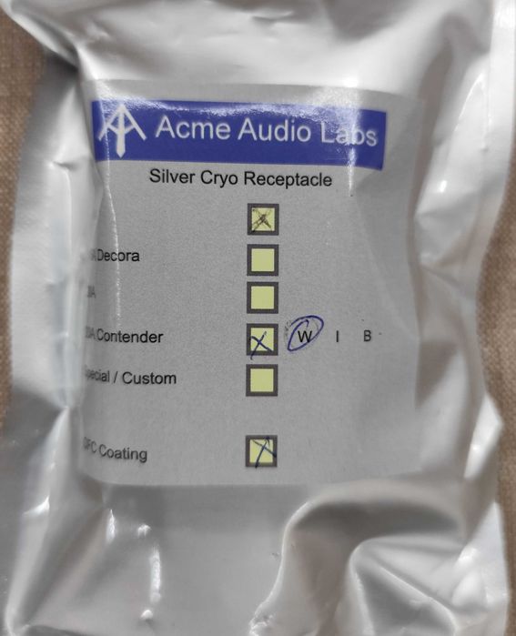 Hi-Fi US розетка The Contender от Acme Audio Labs  (криосеребро + CFC)