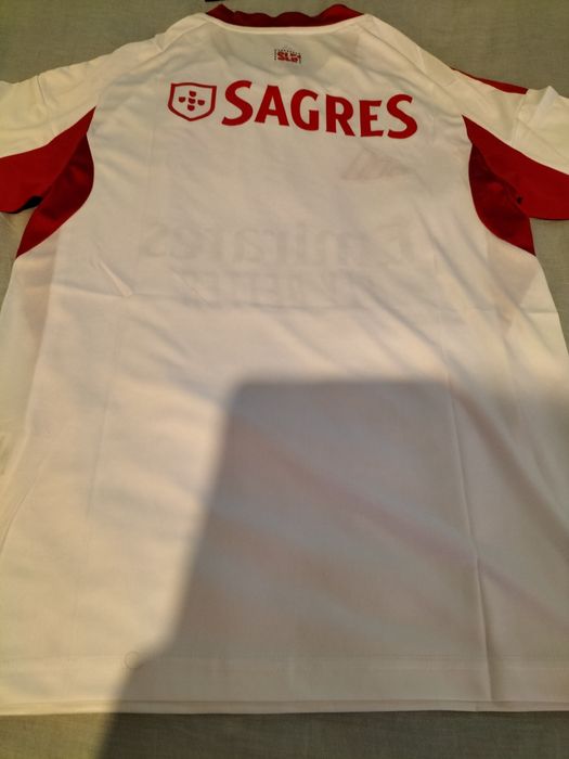Camisola de futebol do SLB