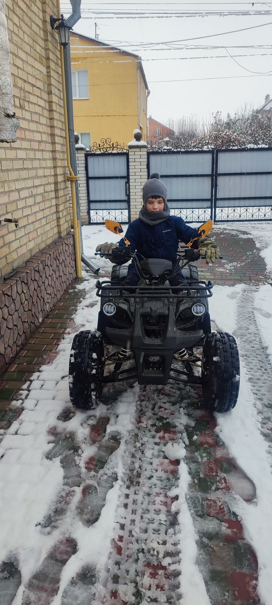 Продам квадроцикл ATV125