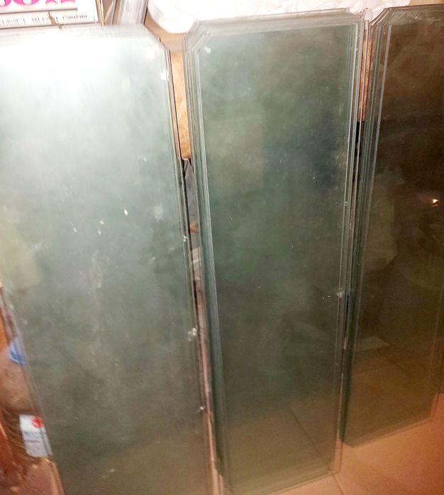 Полка закаленное полированное стекло б/у