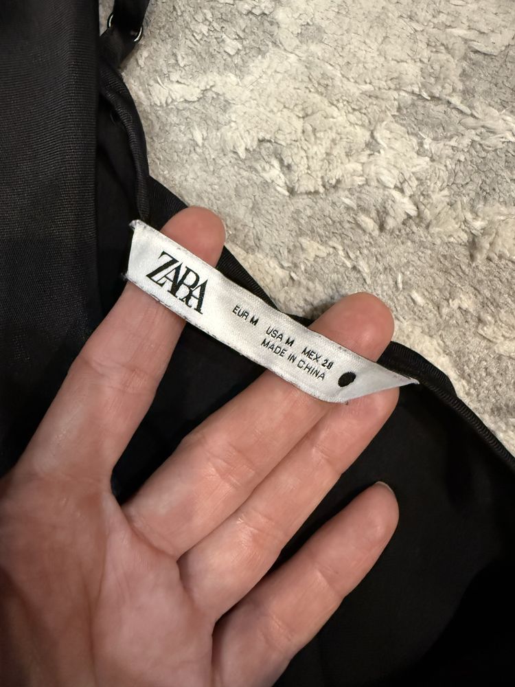 Платье чёрное ZARA