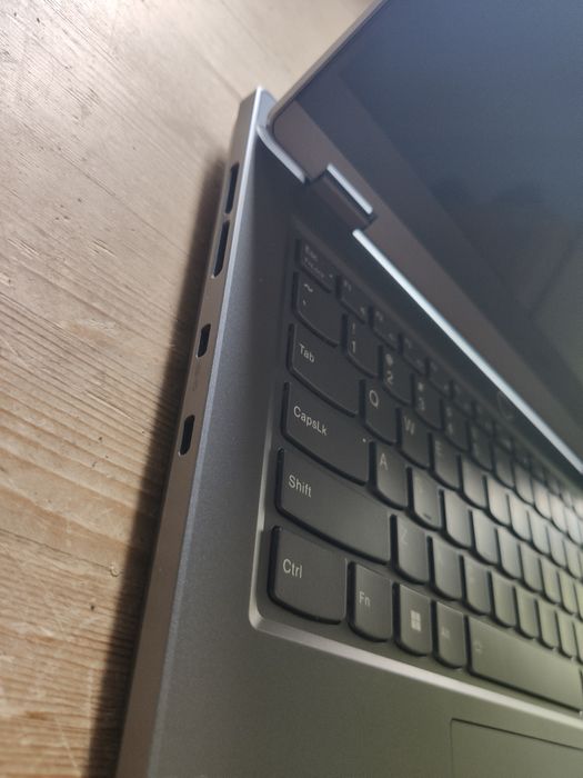 Lenovo Legion Slim-5-14APH8 120-Hz 2.8K-OLED