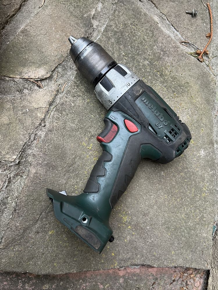 Шуруповерт Metabo BS 18 LT дефект