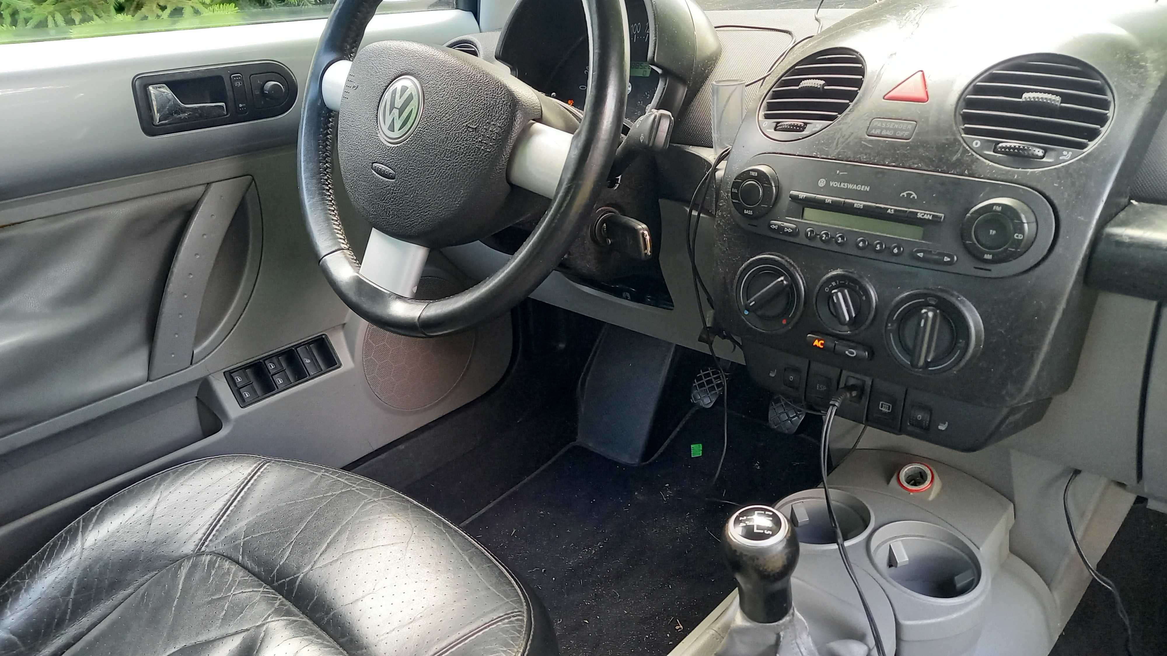 VW New Beetle cabrio 1.6 MPi benzyna Klima