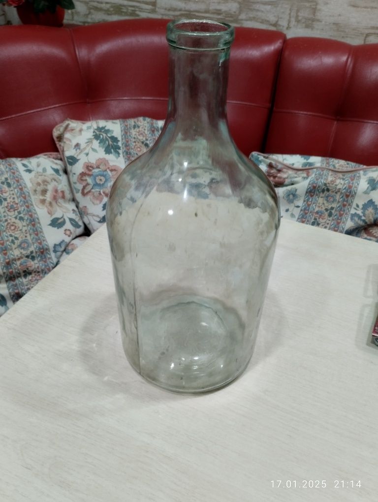Продам бутыль 4 л