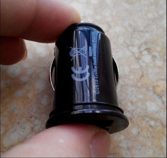 Автомобільна зарядка GRIFFIN 2USB 2,1 А опт