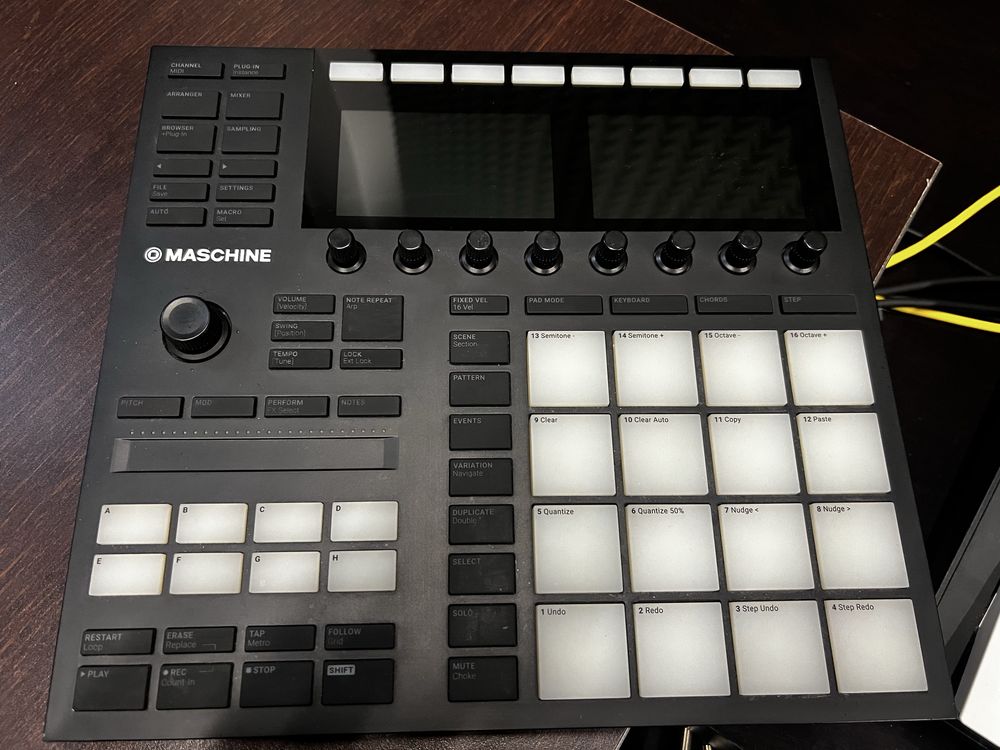 Native Instruments Maschine MK3