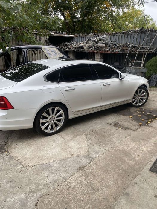 Запчастини volvo s90 t8 hybrid