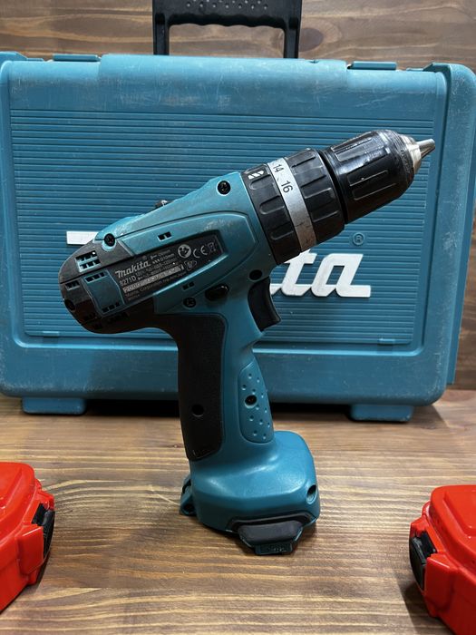 Акумуляторний шуруповерт Makita 8271DWAE