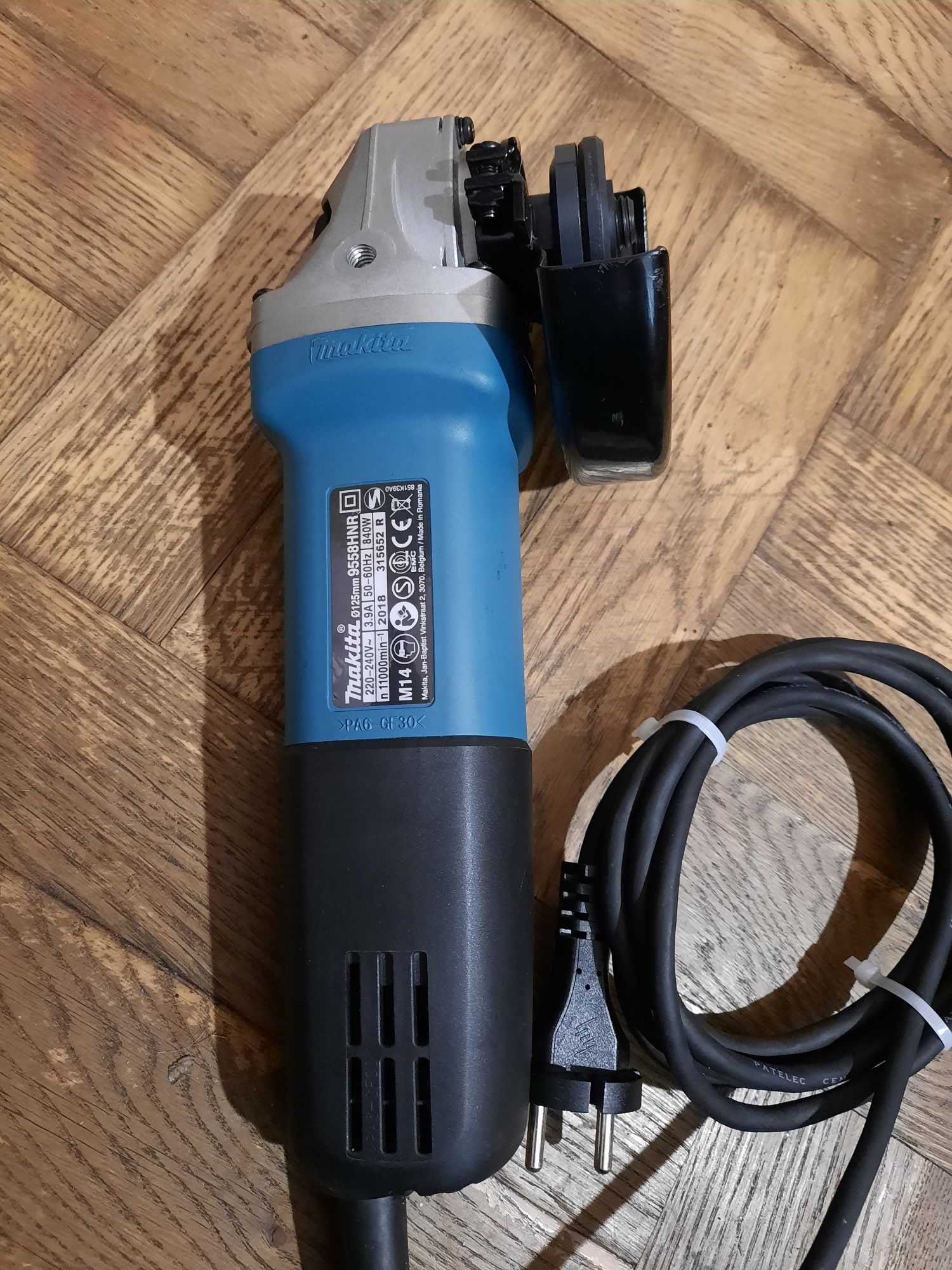 Стан нової,Оригінал!!Болгарка Makita 9558HNR,840w