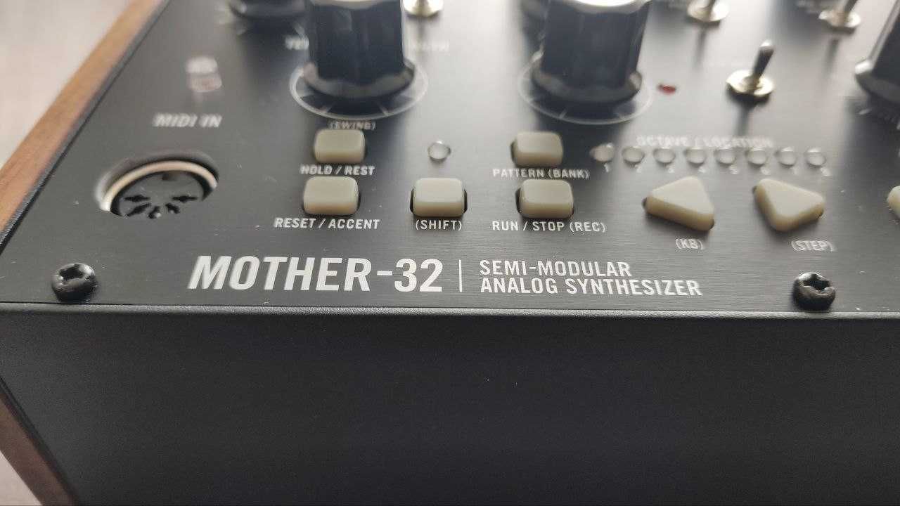 Moog mother-32 | аналоговий синтезатор