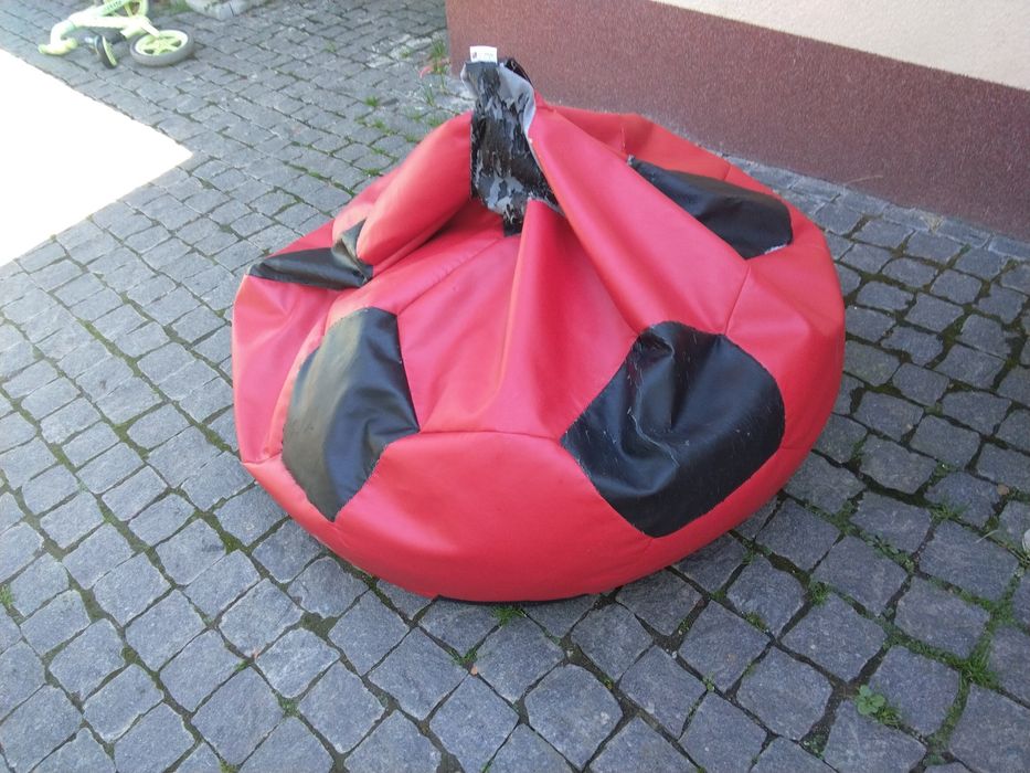 Пуф,на перетяжку,був в користуванні,