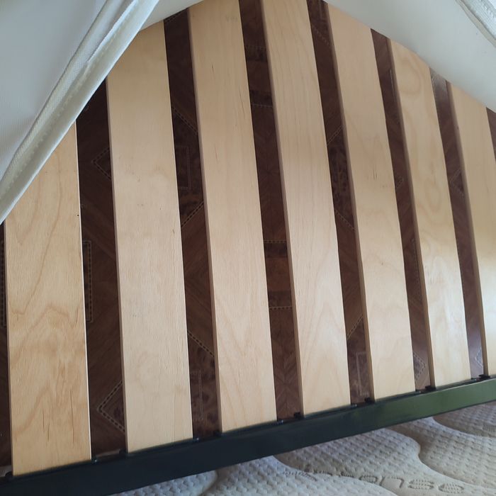 Венето, матрац і ліжко 80*190.