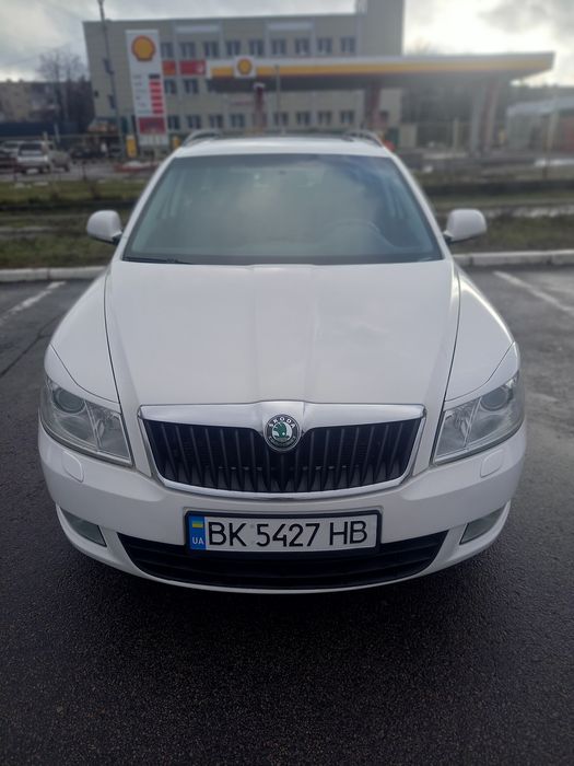 Продам шкода октавіа 2010 рік