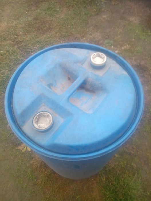 Продам бочкі 100 літрів