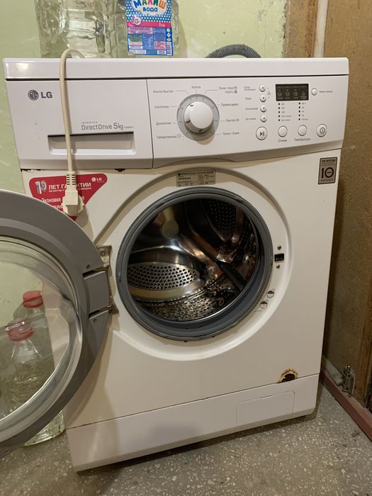 Продам стиральную машинку LG direct drive