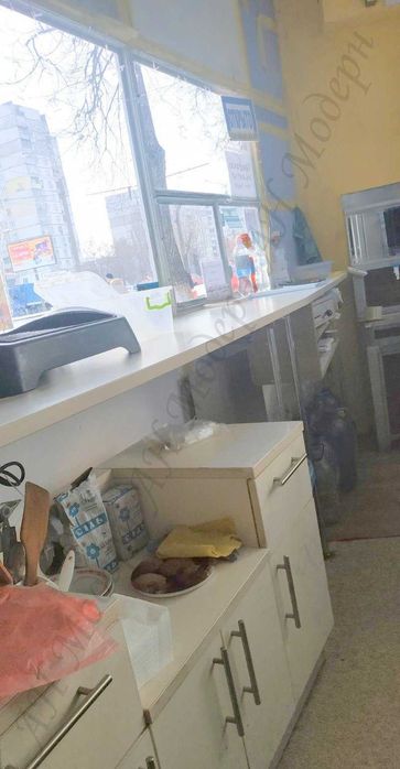Шаурма або інше в невеличкому приміщенні на Салтівці оренда Харків