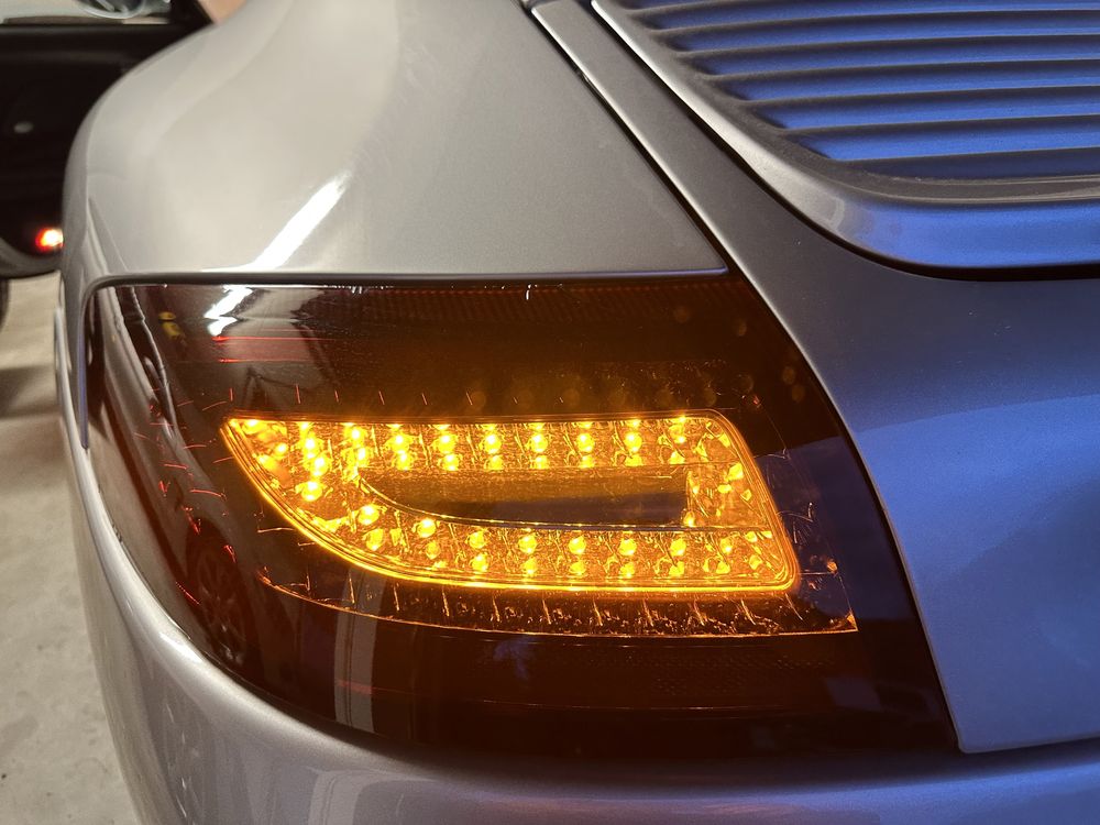 Lampy tył porsche 996