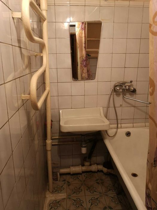 Роздільна 2 - кімнатна квартира. Воскресенський проспект 16 Б