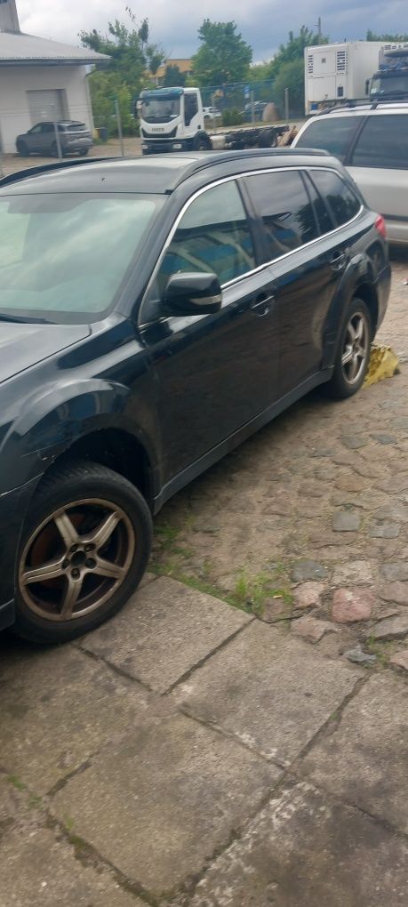 Subaru w całości na czesci