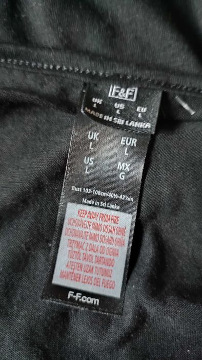 Narzutka plażowa na strój kąpielowy czarna wzór dekolt V rozmiar L