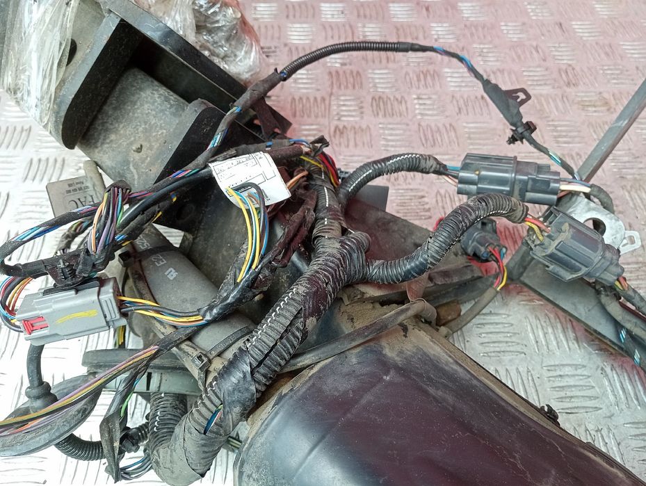 Фаркоп Range Rover Sport L494 Буксирувальна Балка Буксировочная Рендж