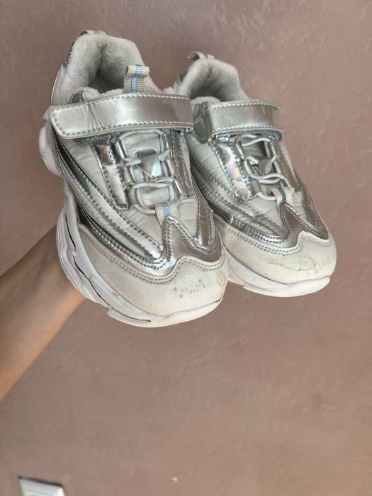 Дитячі білі кросівки детские кроссовки