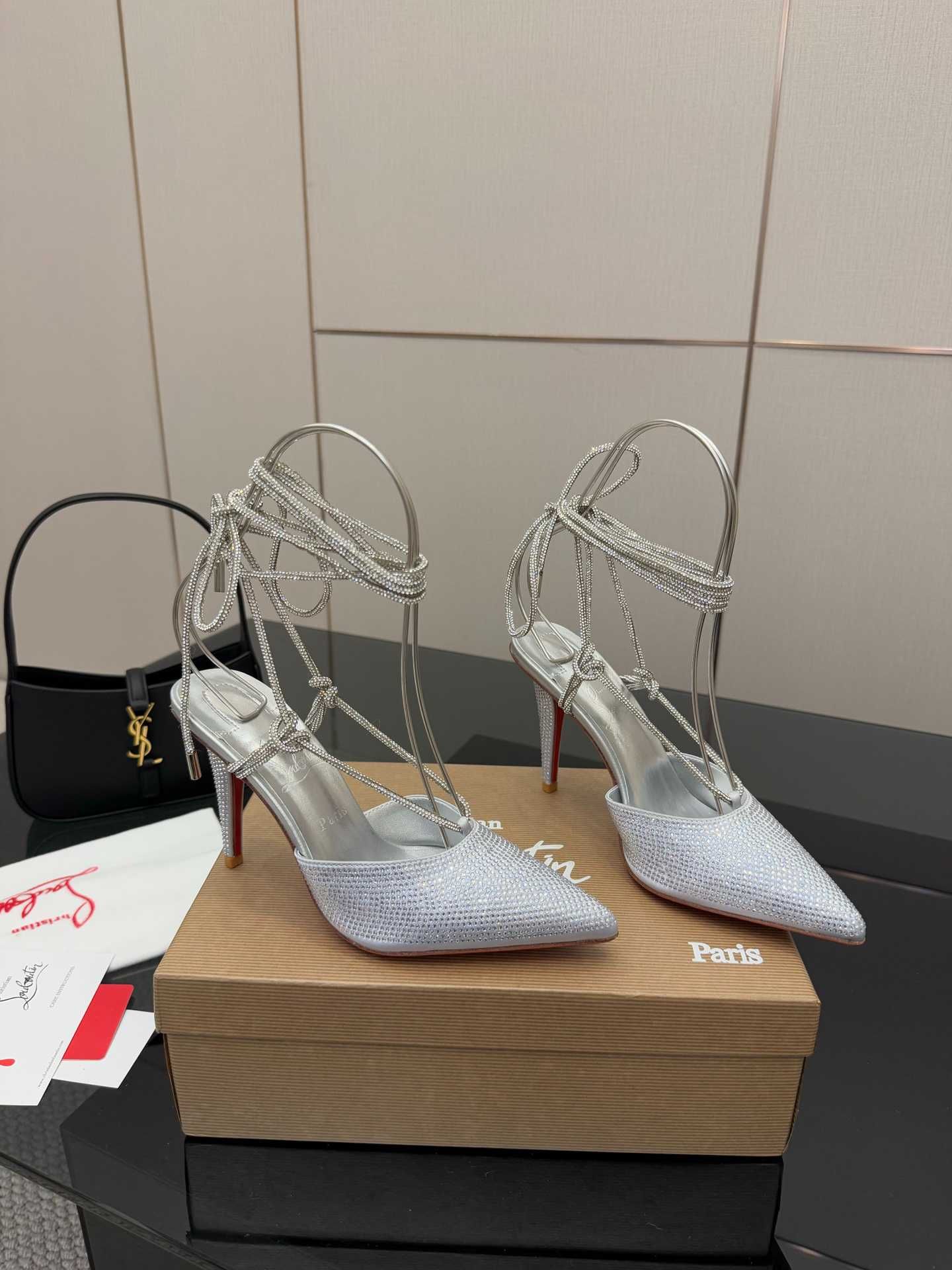 Sandały Cistian Louboutin, damskie wysokie obcasy