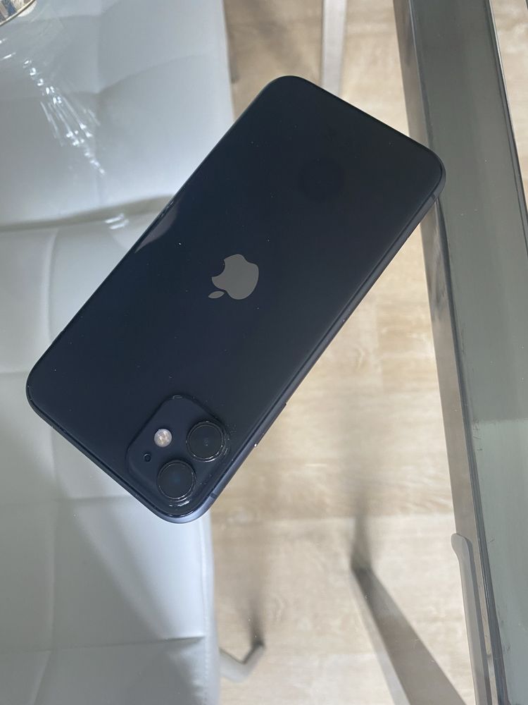 IPHONE 11 preto como NOVO