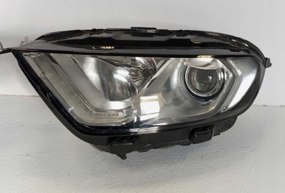 Фара левая правая Ford EcoSport II MK2 ксенон led лед галоген рест USA