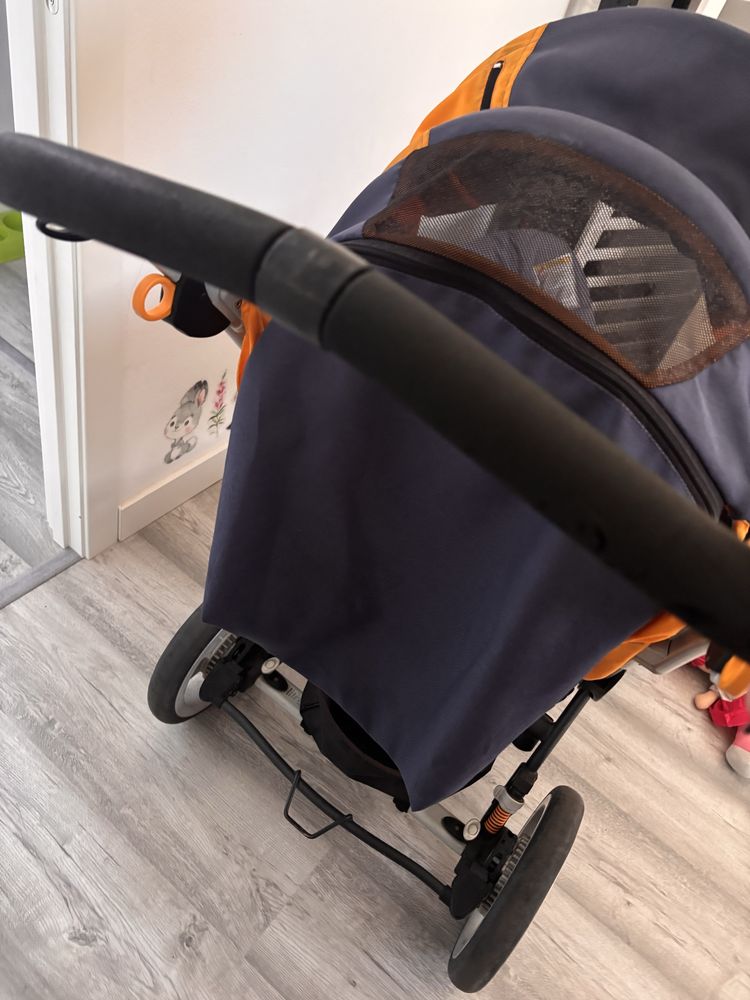 Carro de bebe e ovo Chicco