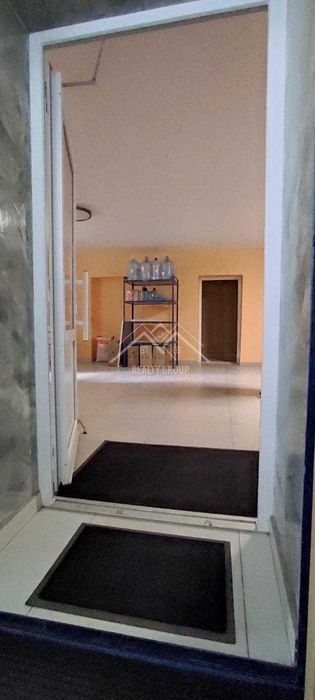 Продається діючий бізнес з приватизованим приміщенням (60 м²)