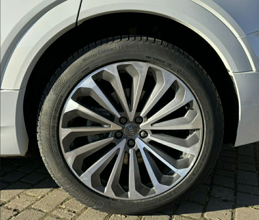 Audi E-tron 55 Quattro Prestige 4D 95kW