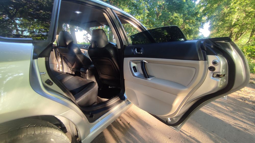 Subaru Legacy BL 2005 2.0