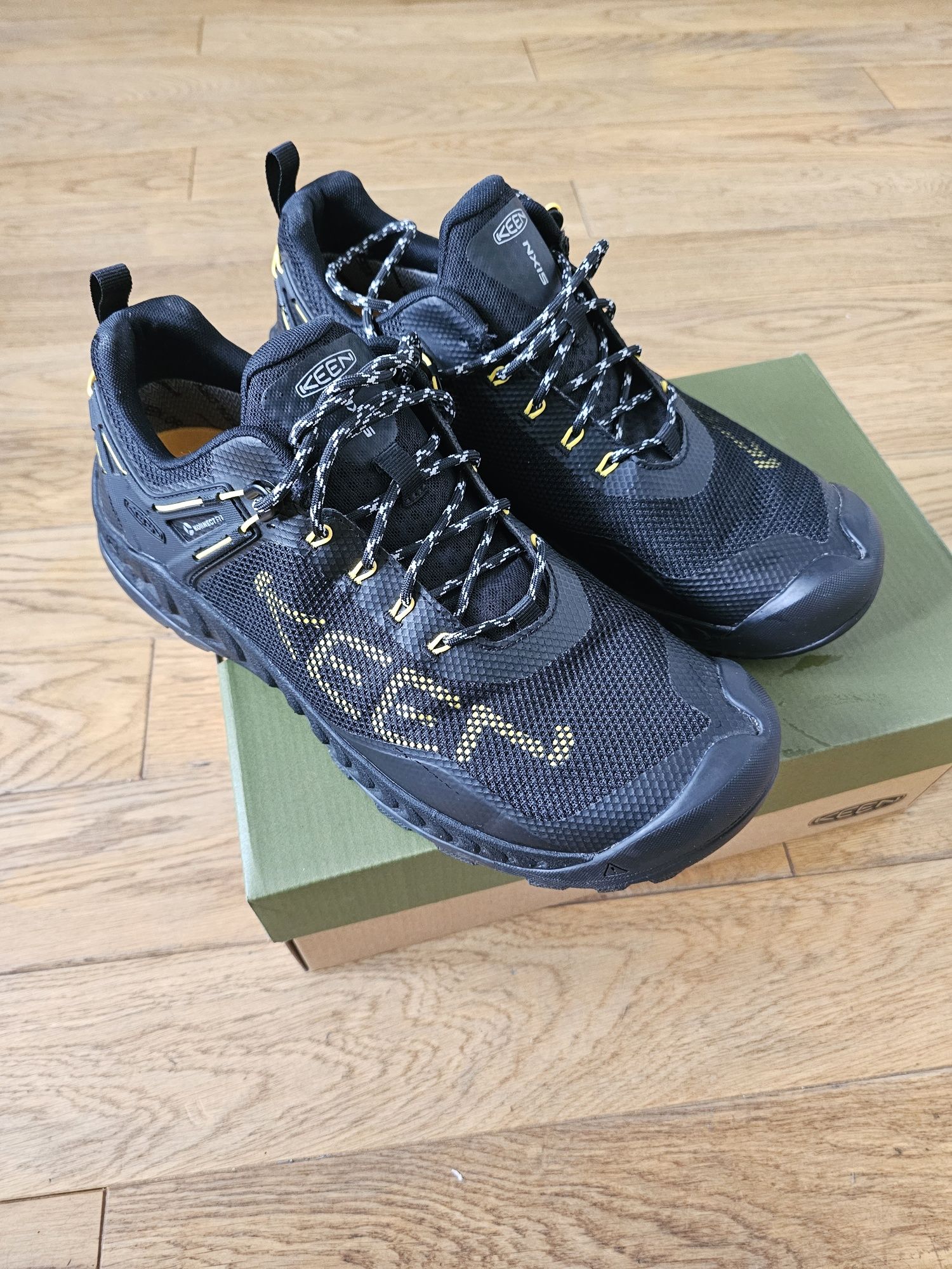 Трекінгові черевики кросівки Keen Nxis 44 28.5см