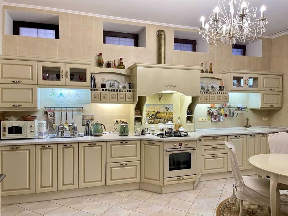 Продам шикарный 2х этажный дом для семейной жизни Гагарина!