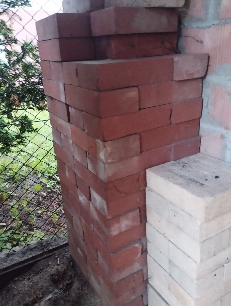 Sprzedam cegłę szamotową
