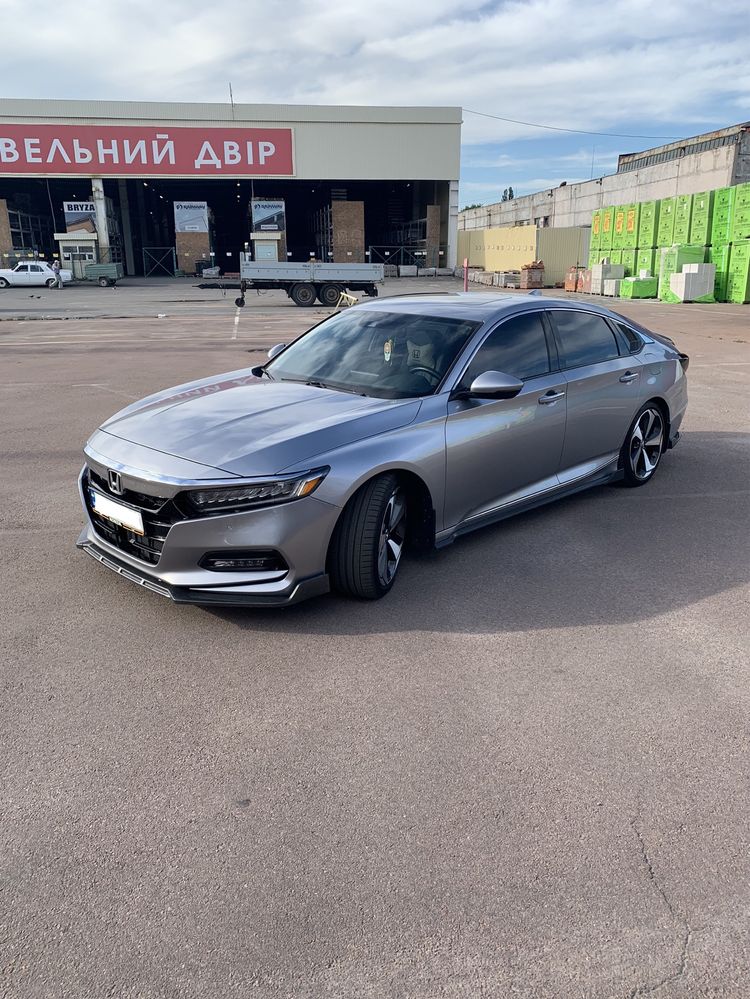 Honda Accord X 2.0 Touring