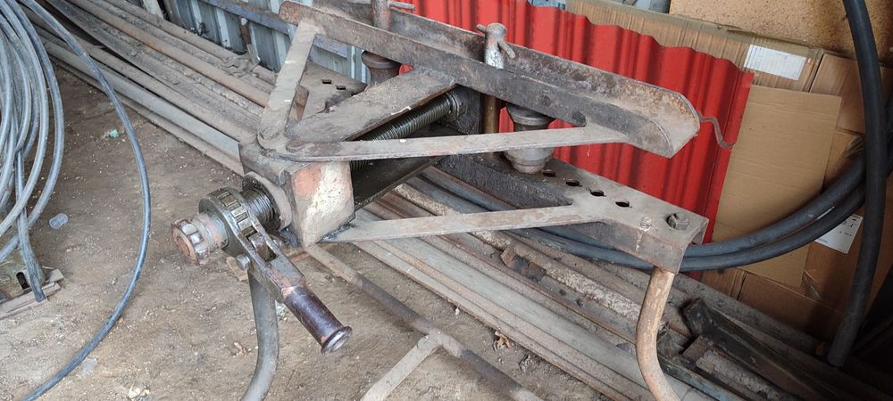 Máquina de dobrar tubos manual