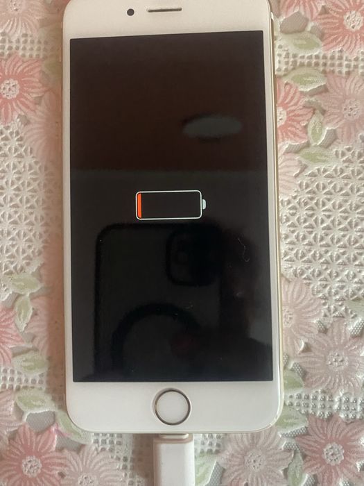 Айфон 6 S  Gold б/у