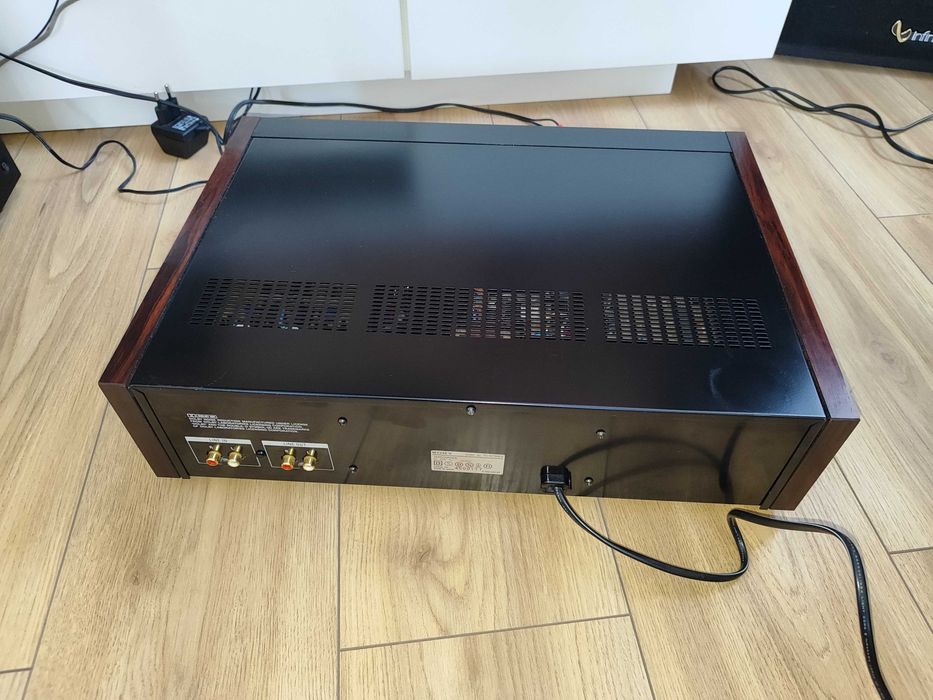 Magnetofon Sony TC-K 730 ES , zadbany stan ,drewniane boczki.