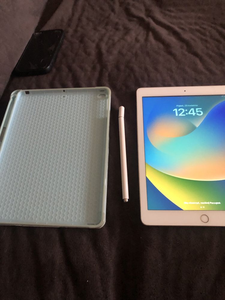 Ipad 5 generacji 128 gb pamieci