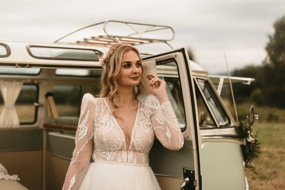 Suknia ślubna w stylu boho 38 M 178 cm