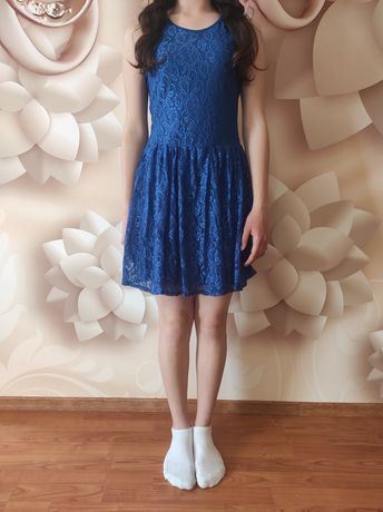 Синя святкова сукня