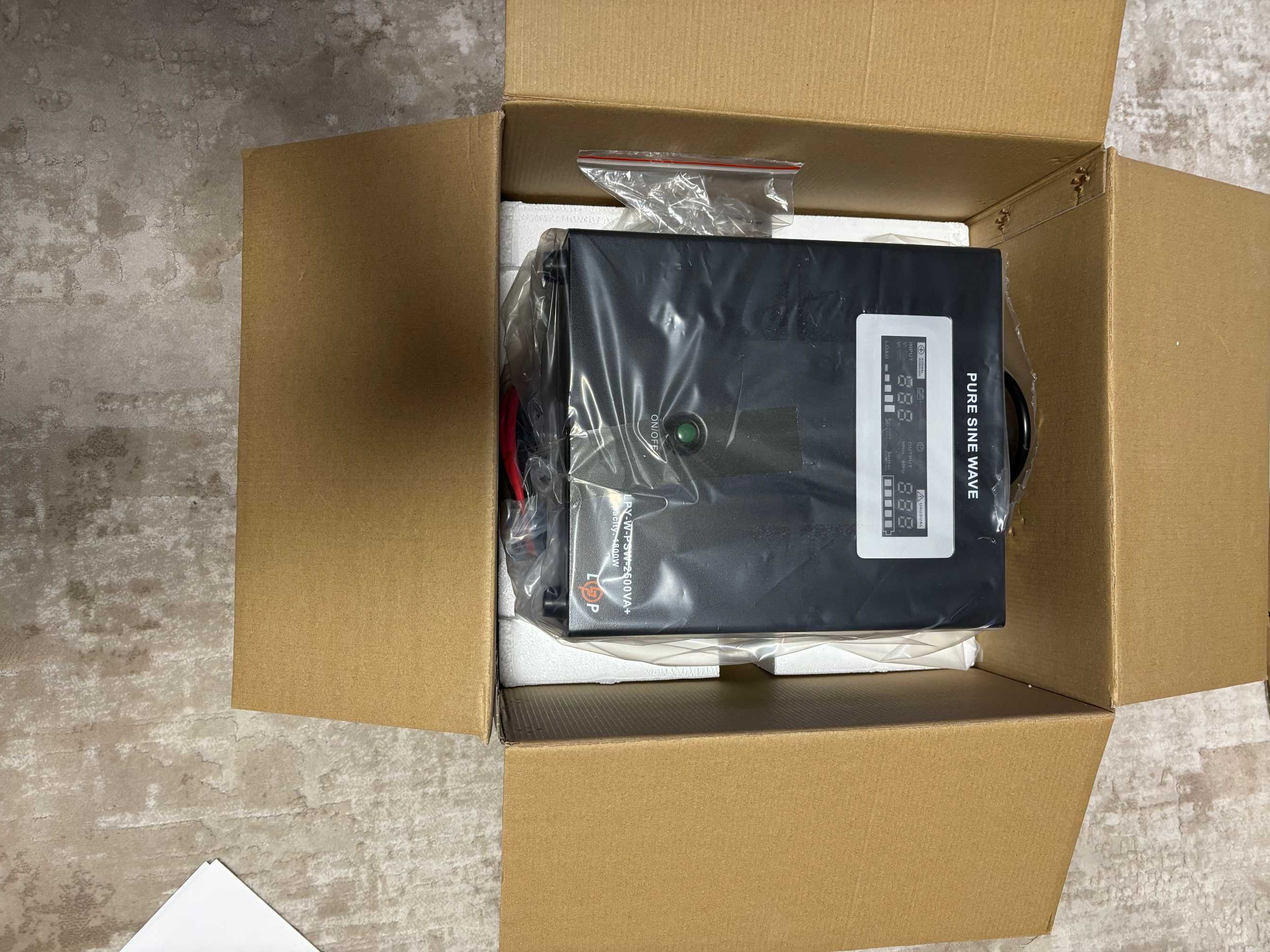 ДБЖ  LogicPower LPY-W-PSW-2500VA+ (1800Вт) 10A/20A
