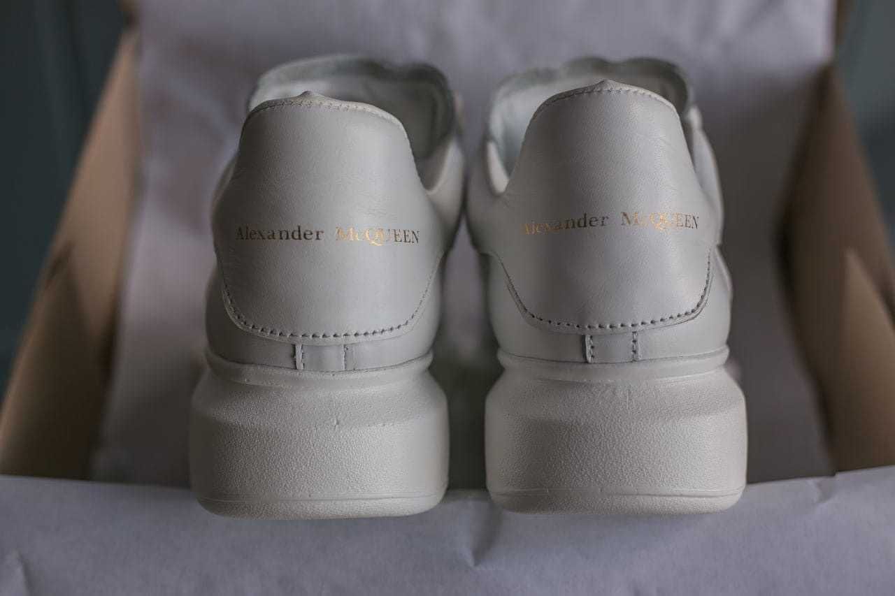 Alexander McQueen All White