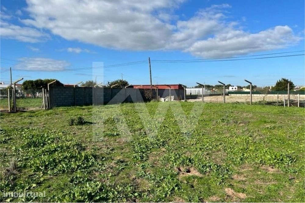 Terreno único em Samora Correia  – 12.130 m2 com Potencial de Construç