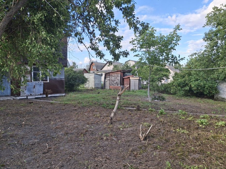 Продаж великої дачі з опаленням. Жавинка