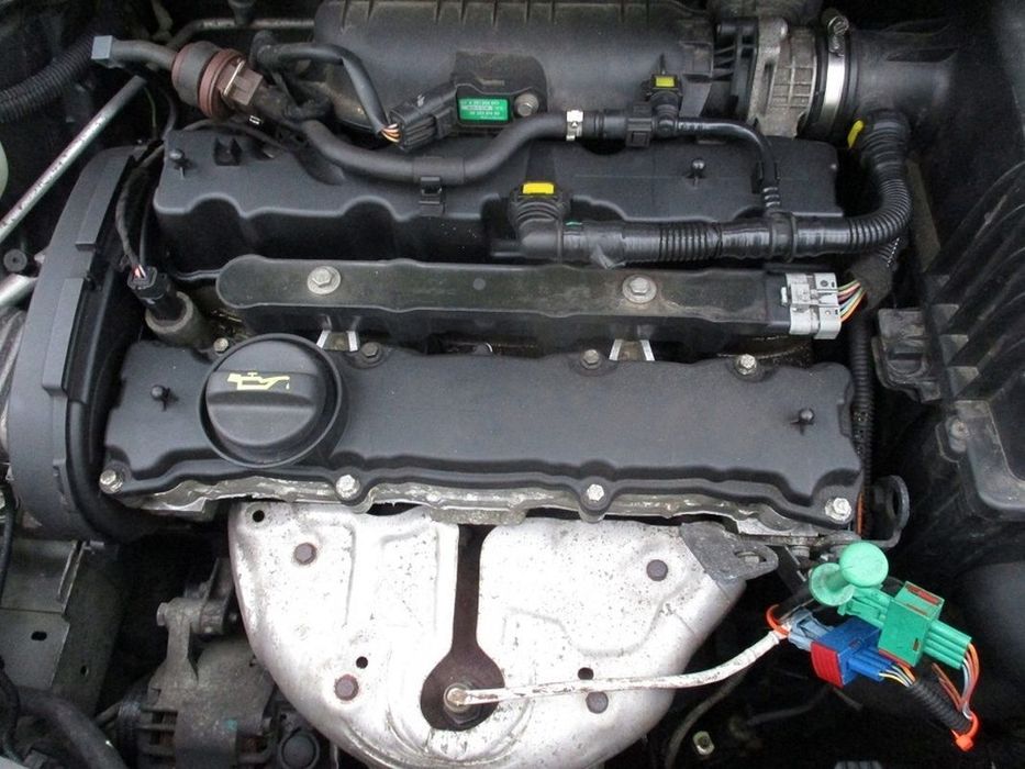 SILNIK PEUGEOT 307 CITROEN C4 1.4 16V KFU