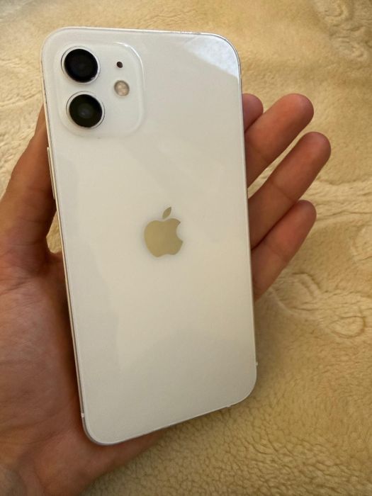 Iphone 12 64GB usado